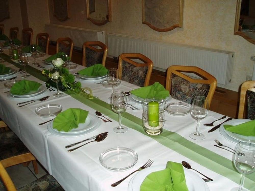 Landgasthof Hotel Sauer Вилинген Екстериор снимка