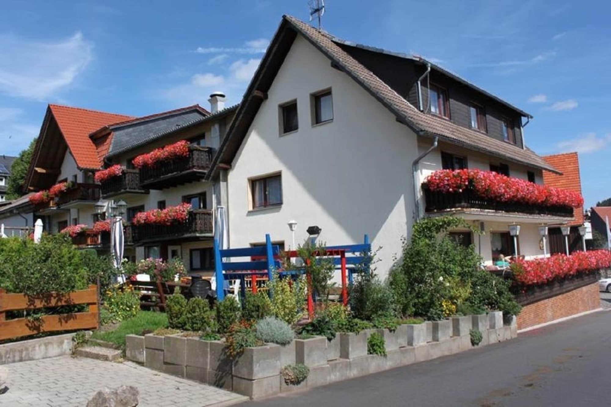 Landgasthof Hotel Sauer Вилинген Екстериор снимка